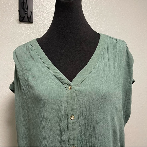 Orvis Sage Green Gauze Short Sleeve Button Down Top LARGE - Picture 3 of 10
